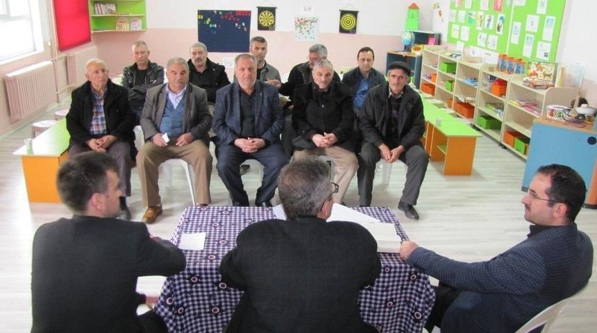 Okul M&uuml;d&uuml;rleri Taşımalı Servis Şof&ouml;rlerini Bilgilendirdi