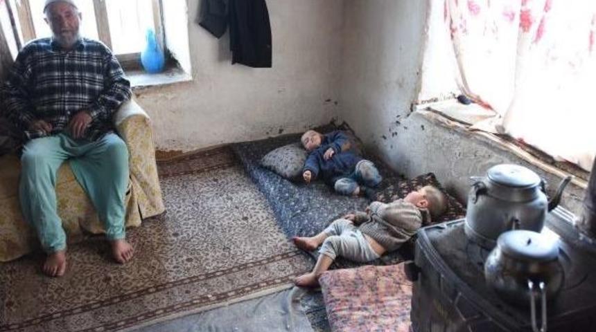 87'lik Babanın Ikizleri 2 Yaşına Bastı