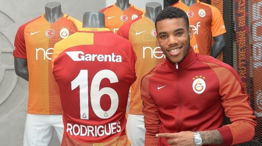 Garry Rodrigues: " Galatasaray&rsquo;da Oynuyorsanız Şampiyon Olmalısınız"