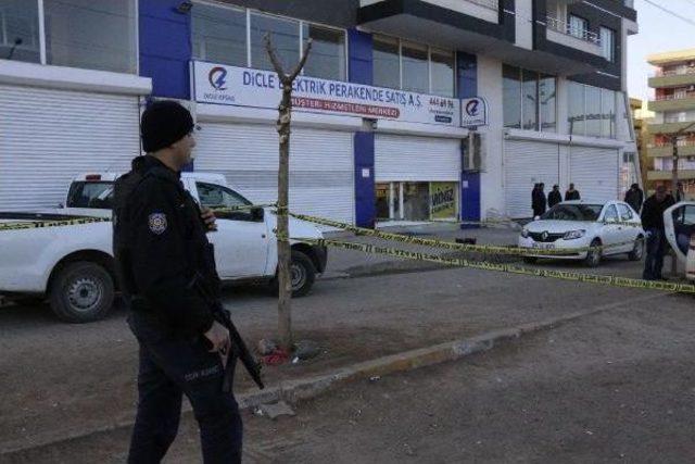 Siverek'te Dedaş Araçlarına Ve Fatura Ödeme Merkezine Ateş Açıldı