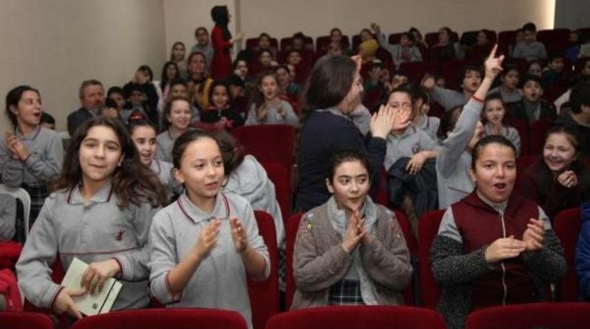 &Ccedil;ocuklar Orhan Kemal'i Oğlundan Dinlediler