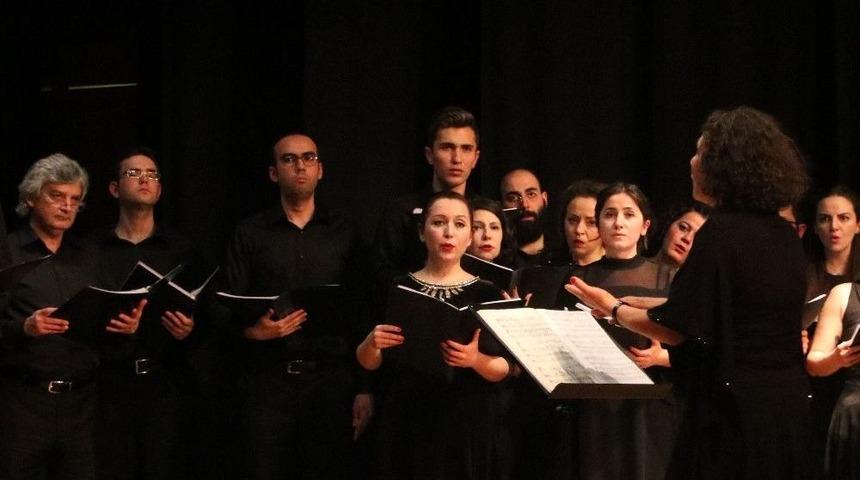 &Ccedil;sm&rsquo;de M&uuml;zik Ziyafeti