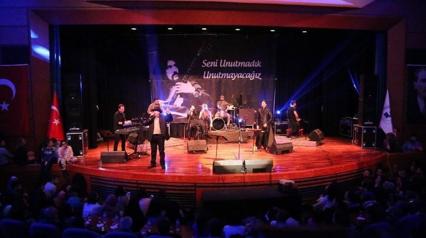 Denizli&rsquo;de Barış Man&ccedil;o Anma Gecesi