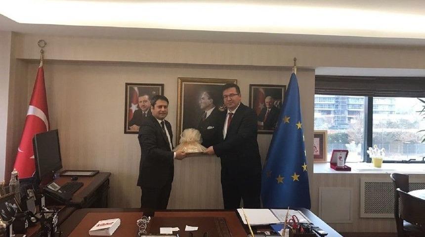 Gkv&rsquo;li Y&ouml;neticiler Ab Bakan Yardımcısı Ali Şahin&rsquo;i Ziyaret Etti