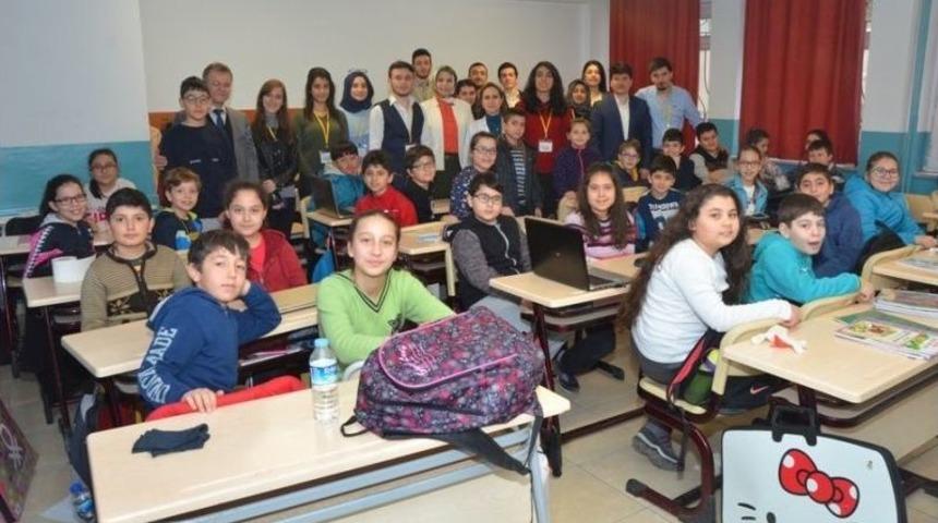 Bilecik Edebali Ortaokulu&rsquo;nda &ldquo;minik Bilişimciler&rdquo; Projesi Hayata Ge&ccedil;irildi