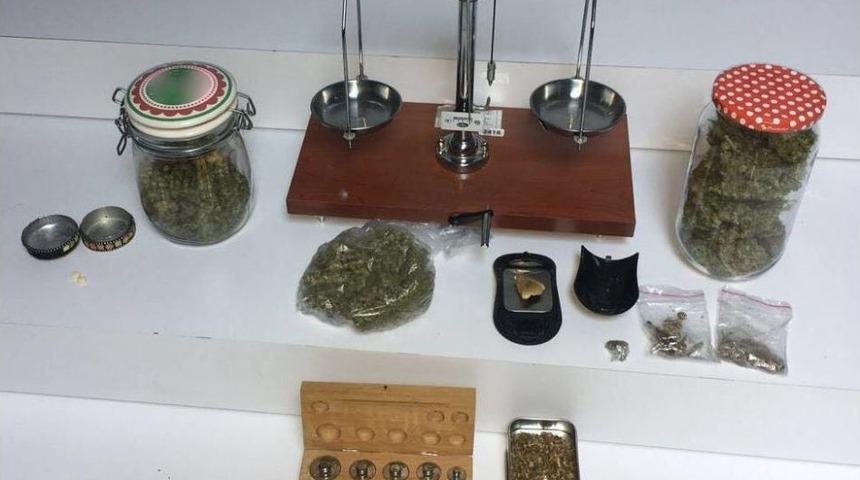 Uyuşturucu Satan M&uuml;zisyen Tutuklandı