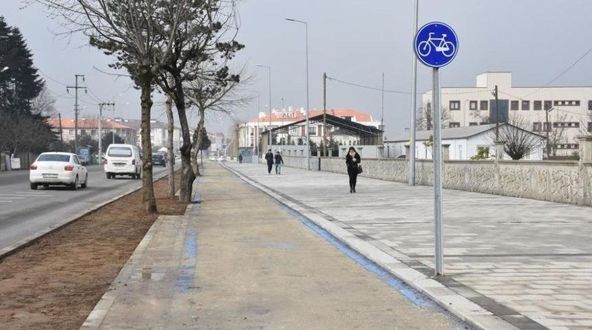 D&uuml;zce&rsquo;ye Bisiklet Yolu Yapılıyor