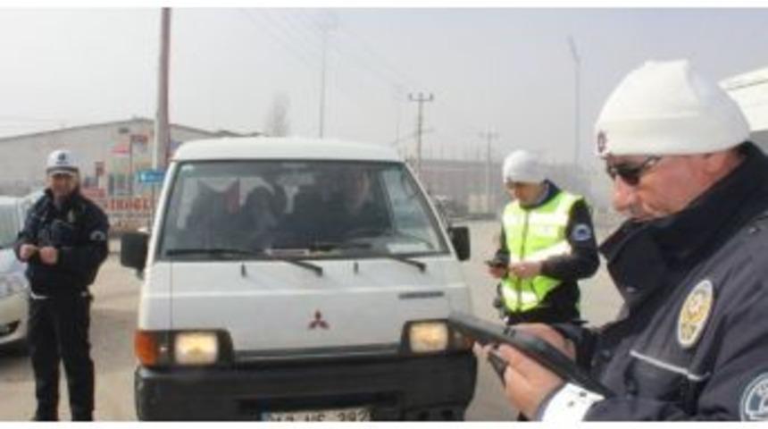 Trafik Polislerinden Sıkı Denetim