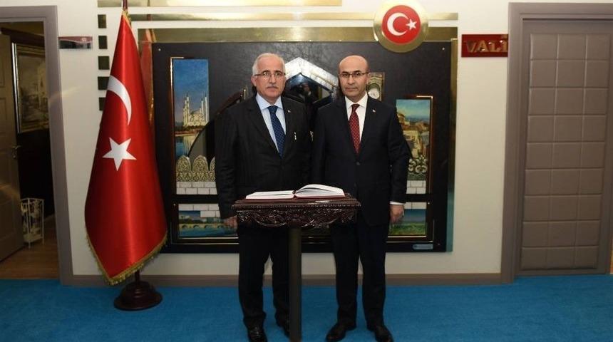 Şanlıurfa Valisi G&uuml;ng&ouml;r Azim Tuna&rsquo;dan Vali Demirtaş&rsquo;a Ziyaret
