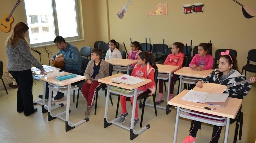 Bağlama Eğitimi Başladı