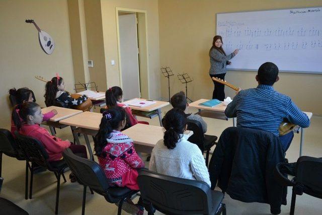 Bağlama Eğitimi Başladı 2