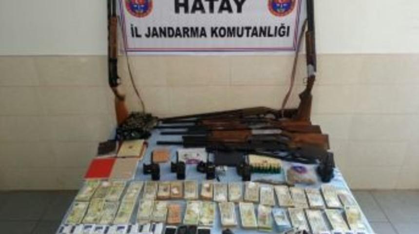 3 İlde G&ouml;&ccedil;men Operasyonu