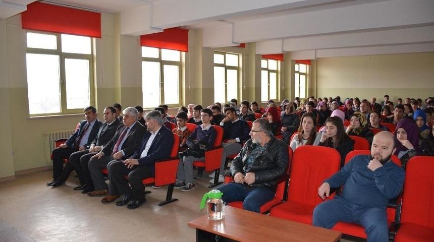 &Ouml;ğrencilere Belediye Başkanlığı Anlatıldı