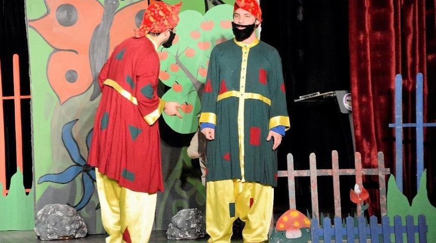 K&ouml;rfezli &Ccedil;ocuklar Tiyatro Keyfi Yaşadı