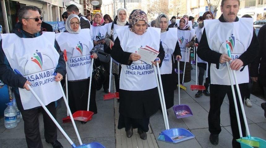 Yaşanabilir Şehir Platformundan &ldquo;s&uuml;p&uuml;rgeni Al Da Gel&rdquo; Eylemi