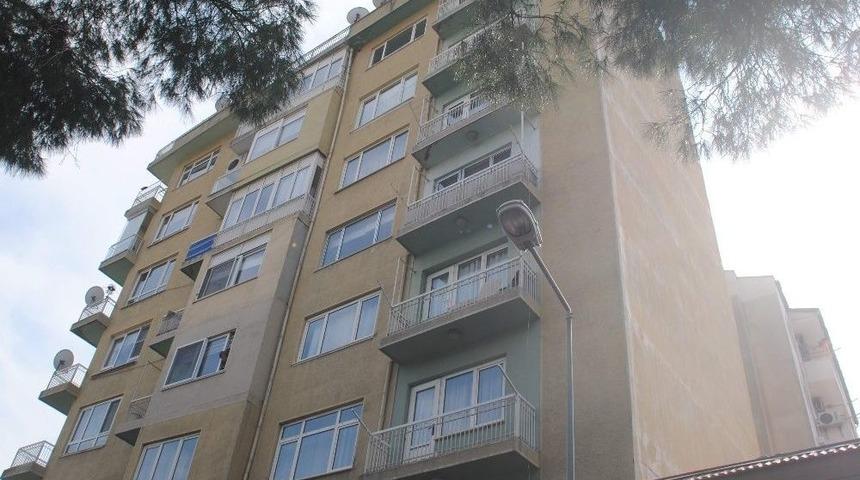 Aydın&rsquo;da &Ccedil;atıdan Y&uuml;kselen Duman Korkuttu