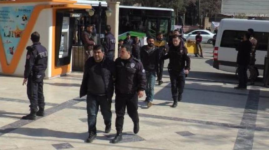 Viranşehir&rsquo;Deki Ter&ouml;r Saldırısının 30 Ş&uuml;phelisi Adliyede