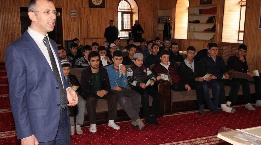 Van’da ‘ilkyardım Ve Bilinçsiz Antibiyotik Kullanımı’ Eğitimi