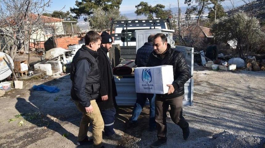 Yunusemre&rsquo;den Yaşlı Kadına Yardım Eli