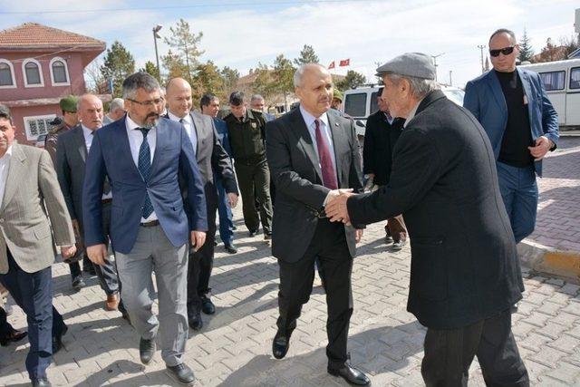 Niğde Valisi Peynircioğlu, Bor Ve Altunhisar İlçelerinde Vatandaşlar Buluştu