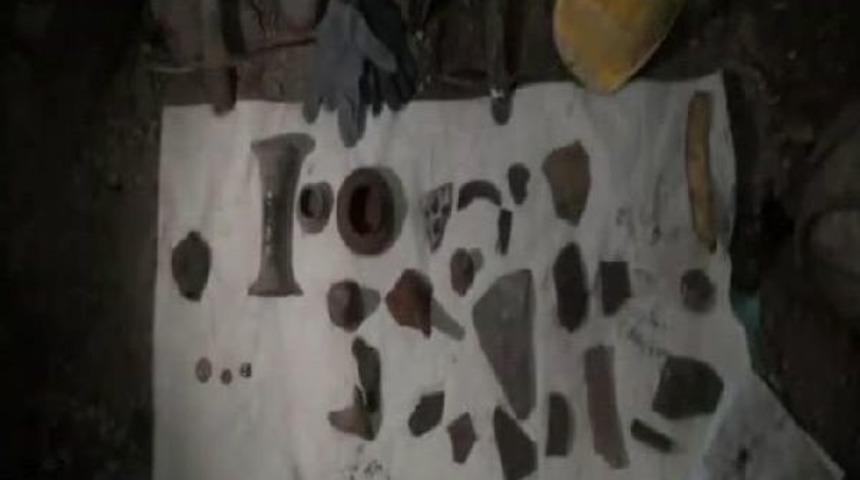 Sultanahmet'te Ka&ccedil;ak Kazı Yapan 1 Kişi Bizans D&ouml;nemine Ait Eserle Yakalandı