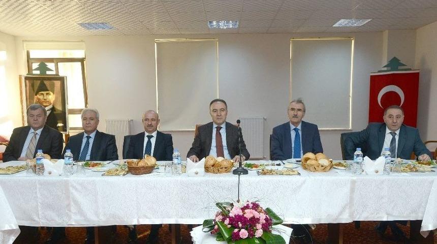 Vali Altıparmak, Kurum M&uuml;d&uuml;rleri İle Biraraya Geldi