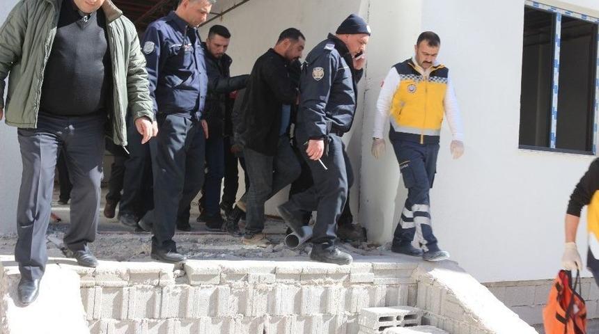 Kocasından Ayrılmak İstemeyen &Ouml;ğretmen İntihar Etmek İstedi