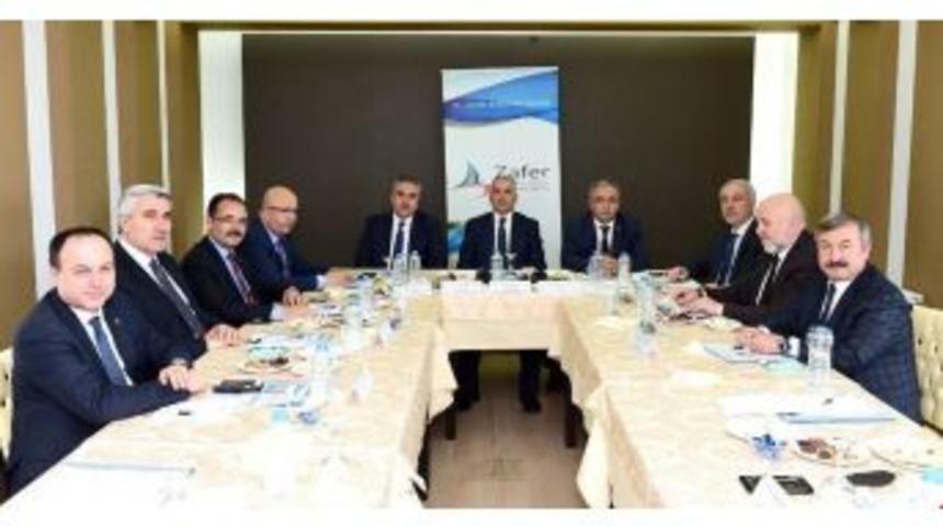 Vali Yıldırım, Zeka Toplantısına Başkanlık Yaptı