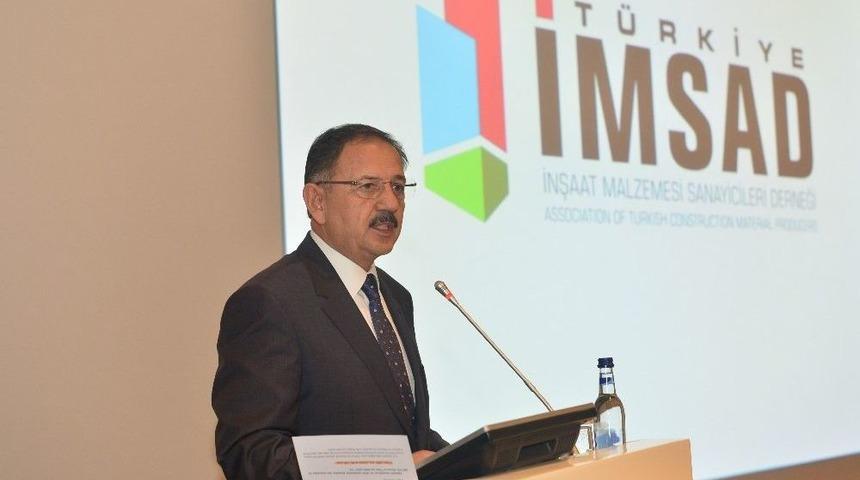 Bakan &Ouml;zhaseki: "500 Bin Binayı T&uuml;rkiye &Ccedil;apında Değiştirmemiz Lazım"