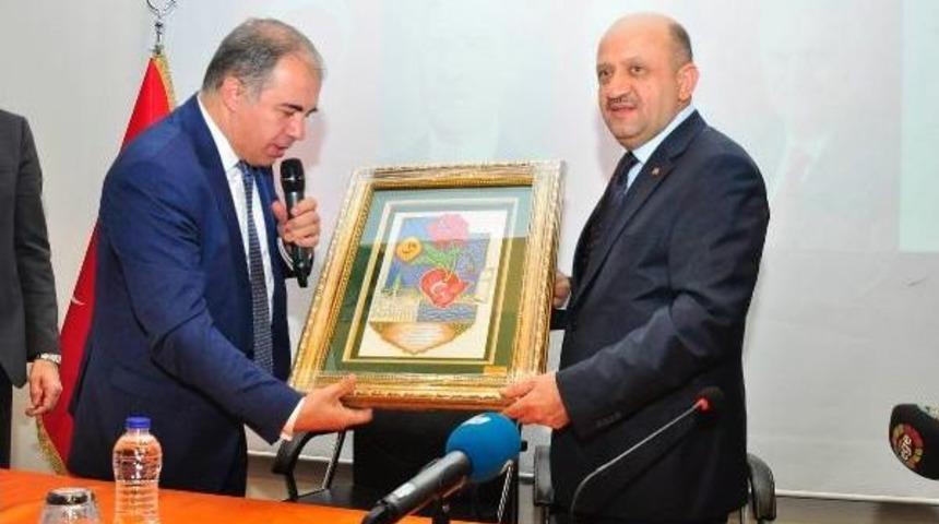 Bakan Işık, Savunma Sanayisi Temsilcileriyle Buluştu (4)