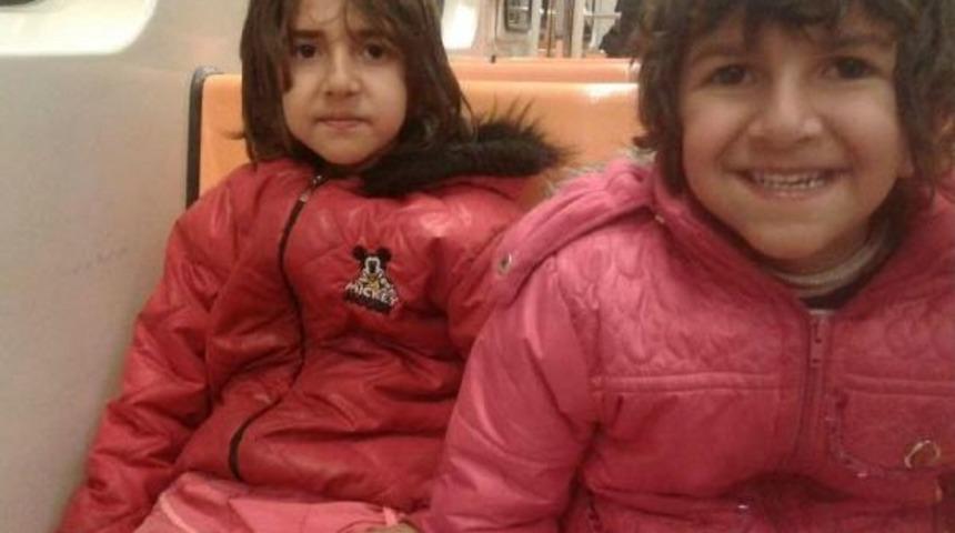 Yangında &Ouml;len Iki Kız Kardeş Toprağa Verildi