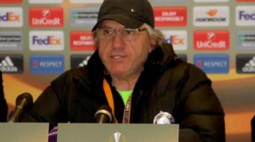 Ak&ccedil;ay: &ldquo;eleştirileri Kendimize D&ouml;n&uuml;k, Acımasız Yapmalıyız&rdquo;