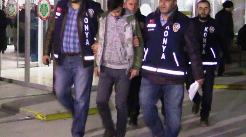 Kendilerini Uyaran İki Genci Bı&ccedil;aklayan Suriyeliler Yakalandı