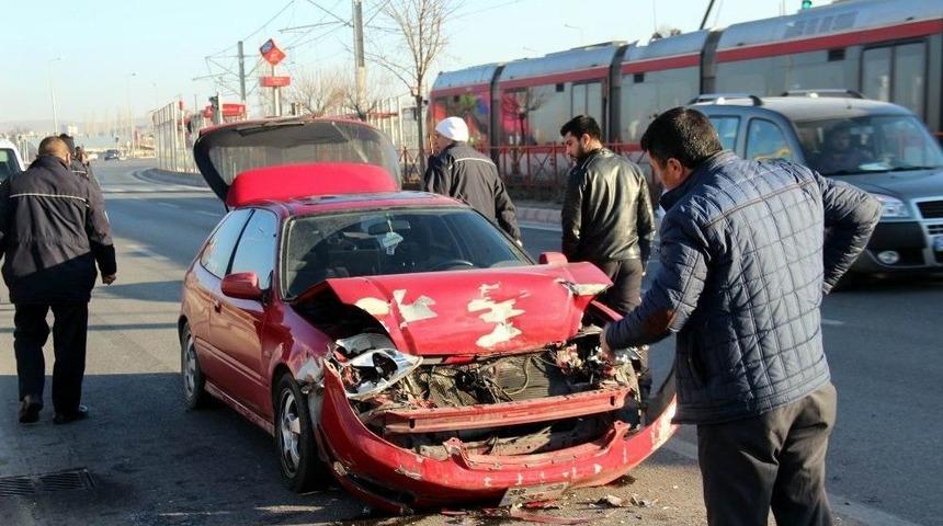 Kayseri&rsquo;de Trafik Kazası: 1 Yaralı