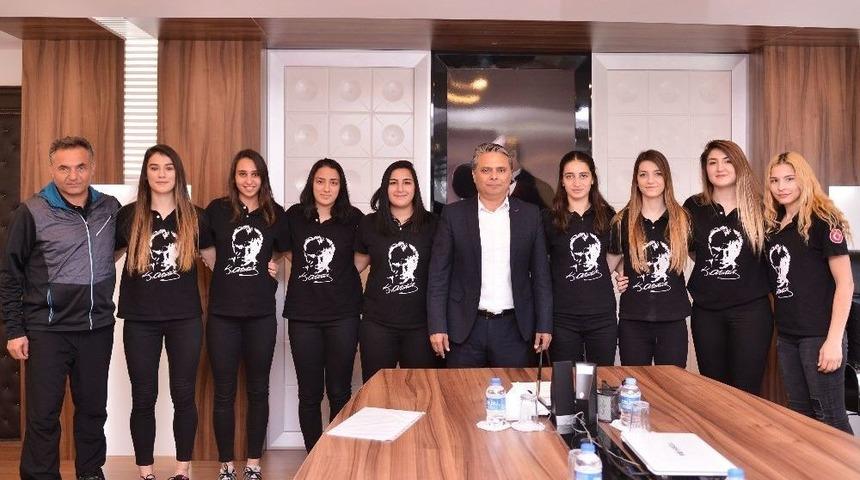 Muratpaşa’nın 8 Sporcusu Milli Takıma Seçildi