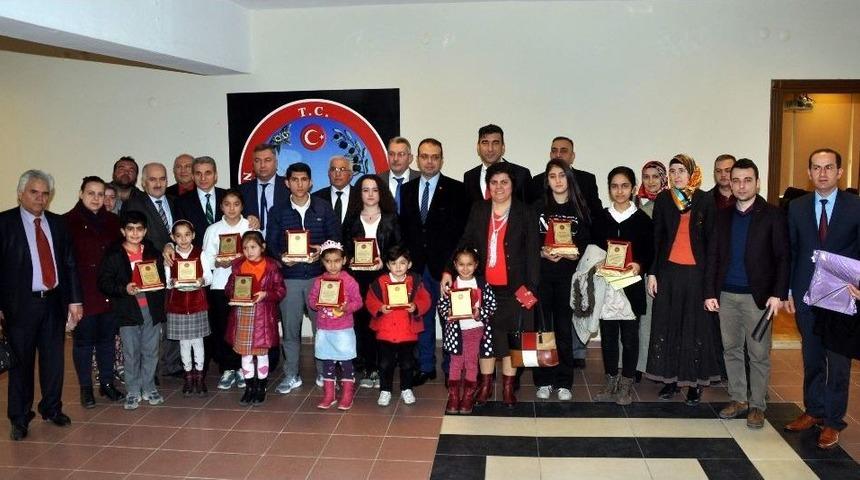 Nazilli&rsquo;de &lsquo;insan Hakları&rsquo; &Ouml;d&uuml;lleri Sahiplerini Buldu