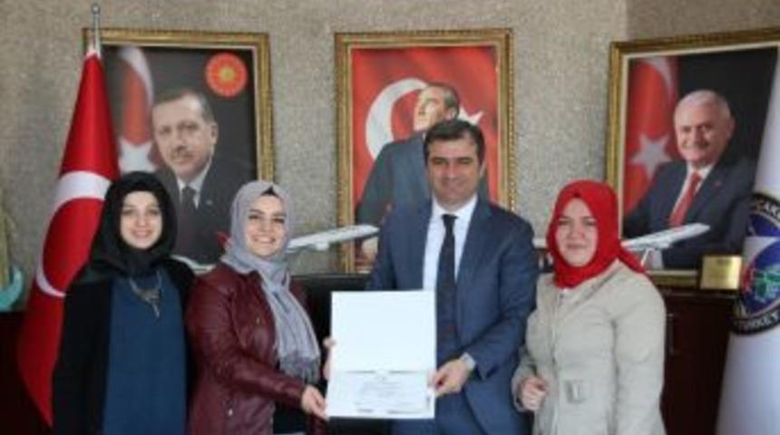 &Ouml;ğrencilerden Başkan Yemenici&rsquo;ye Teşekk&uuml;r