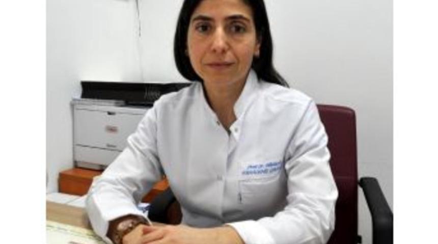 Prof. Dr. &Ccedil;akmak: 20 Yılda Kanserde Y&uuml;zde 70 Artış &Ouml;ng&ouml;r&uuml;l&uuml;yor