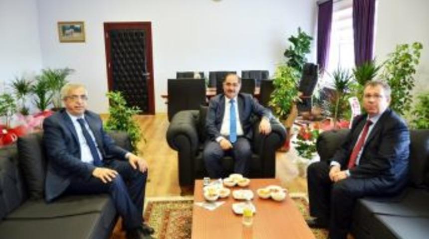 Rekt&ouml;rlerden Ziyaret