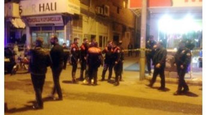 Adıyaman&rsquo;da Bı&ccedil;aklı Kavga: 2 Yaralı