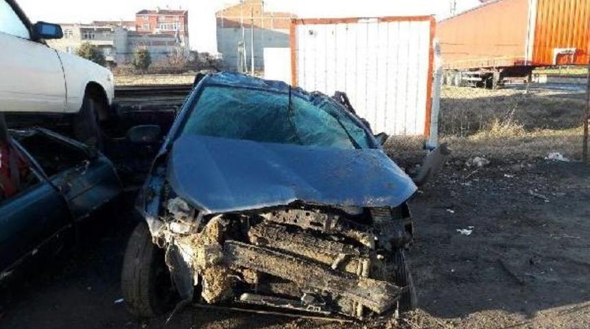 &Ccedil;orlu&rsquo;Da Otomobil Takla Attı: 1 &Ouml;l&uuml;, 1 Yaralı