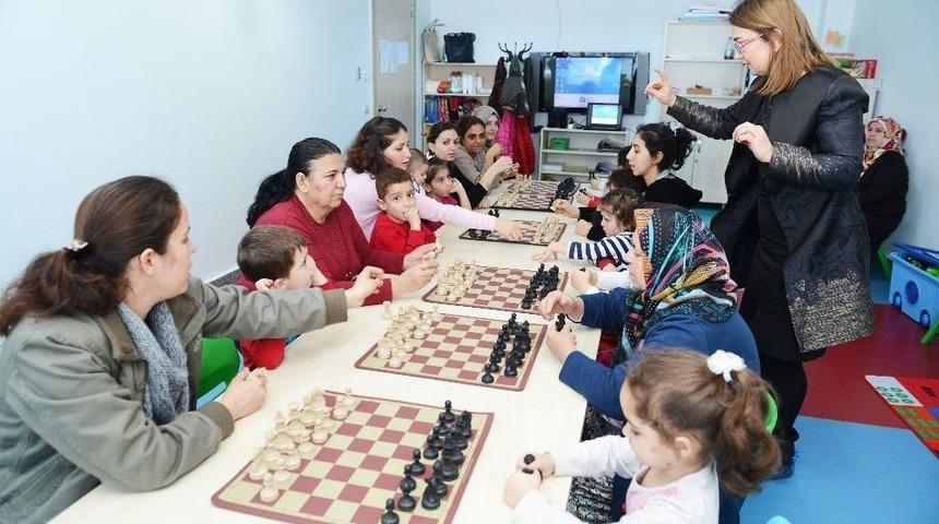 Evliliğe İlk Adımda &Ccedil;iftlere İlk Destek B&uuml;y&uuml;kşehir&rsquo;den