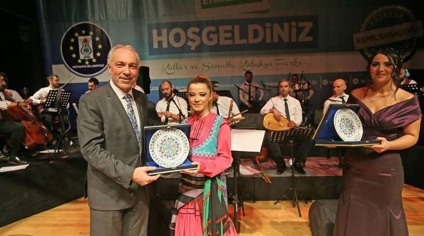 K&uuml;tahya&rsquo;da T&uuml;rk Halk M&uuml;ziği Konseri