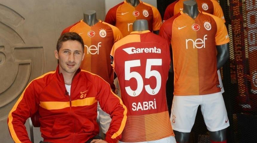 Sabri Sarıoğlu: &ldquo;galatasaraylı Olmanın Gururunu Taşıyorum&rdquo;