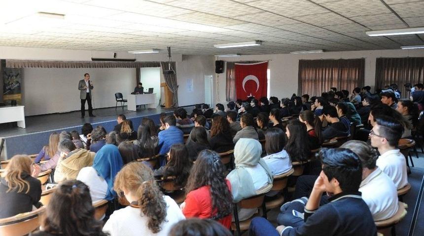 İstanbul Kemerburgaz &Uuml;niversitesinden, Bursalı &Ouml;ğrencilere Meslek Eğitimi