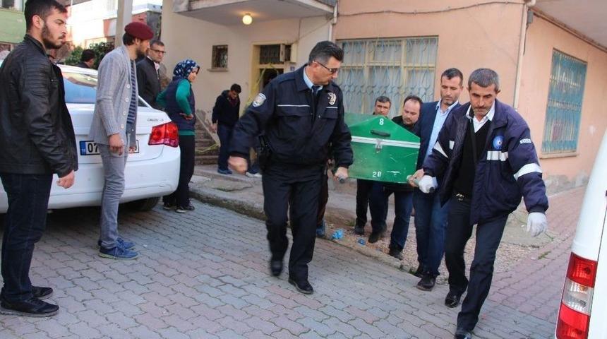 Antalya&rsquo;da Ş&uuml;pheli &Ouml;l&uuml;m