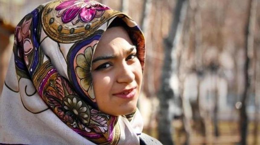 Aleyna, Kendisini Terk Ettiği S&ouml;ylenen Annesini Ararken, Cinayete Kurban Gittiğini Ortaya &Ccedil;ıkardı