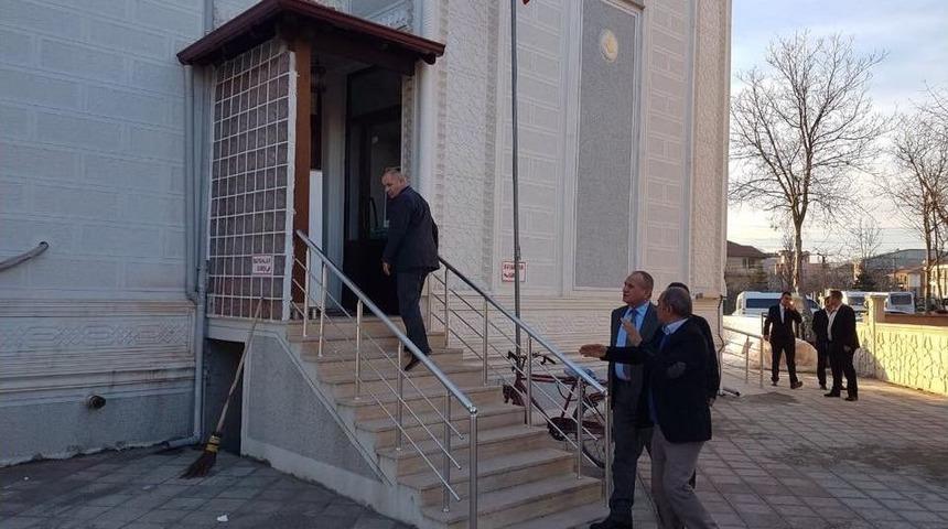 Başkan Keleş, Azmimilli Camisinde İncelemelerde Bulundu