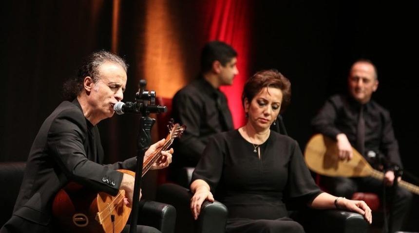 B&uuml;y&uuml;k Halk Ozanı Ali Ekber &Ccedil;i&ccedil;ek T&uuml;rk&uuml; Ve Deyişleriyle Anıldı