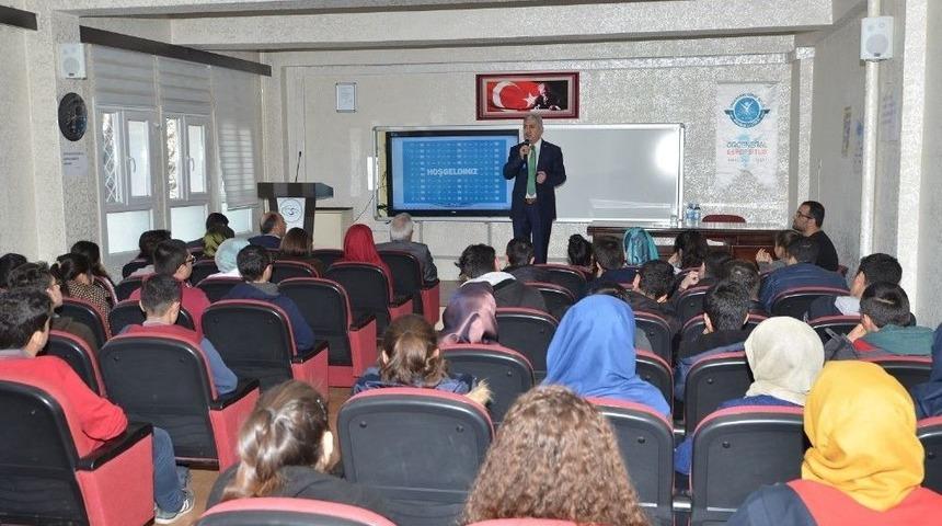 Başkanı Polat &Ouml;ğrencilerle Tecr&uuml;belerini Paylaştı